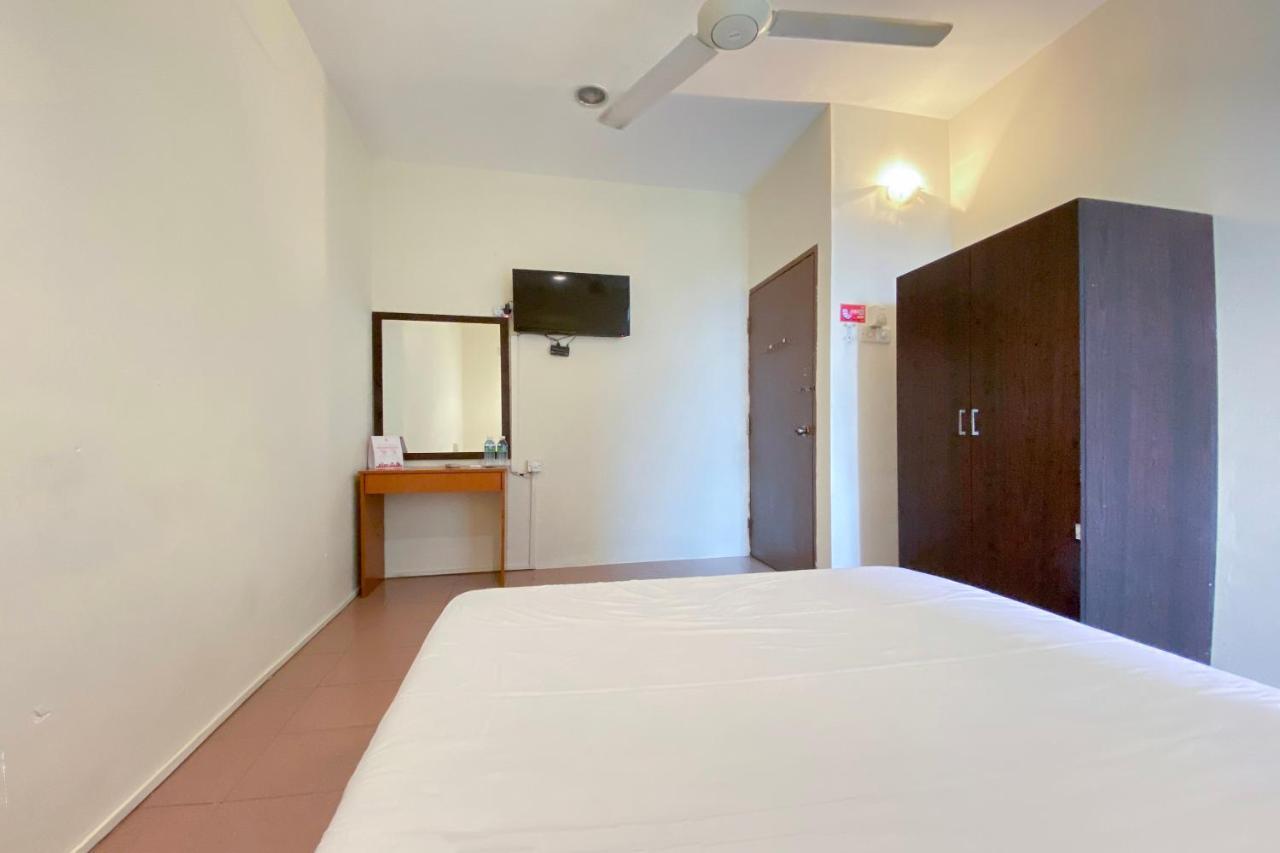 SPOT ON 89907 Motel Impian Seri Manjung Exterior foto