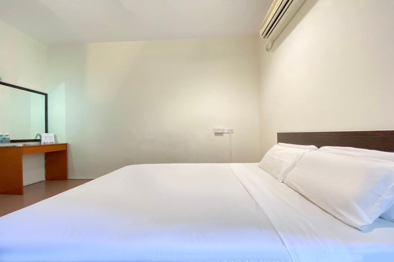 SPOT ON 89907 Motel Impian Seri Manjung Exterior foto
