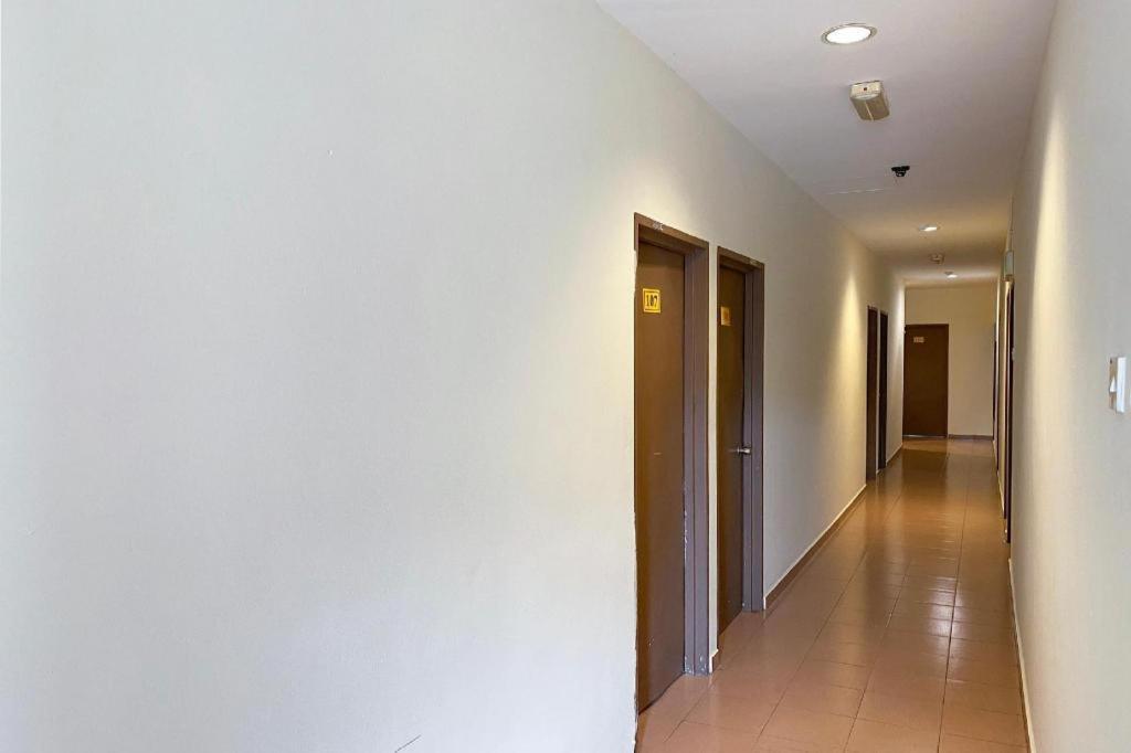 SPOT ON 89907 Motel Impian Seri Manjung Exterior foto